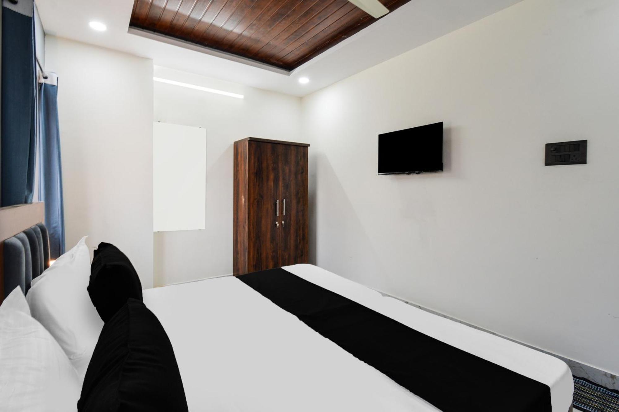 Super Collection O Gachibowli Phase - 1 Near Isb Hotel Ngoại thất bức ảnh